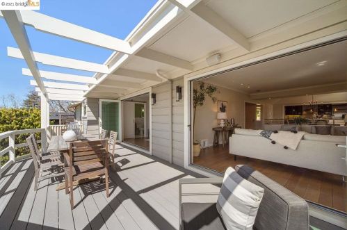 303 Hillside Ave, Oakland CA  94611-4013 exterior