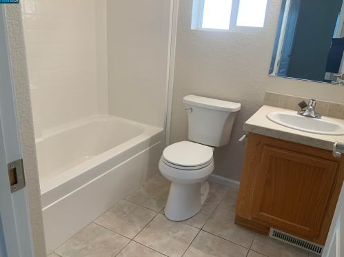 154 Tiki Ln, West Pittsburg CA  94565-5425 exterior