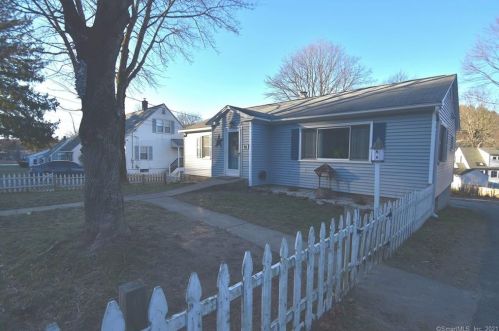 98 Pine Hill Rd, Litchfield, CT 06787-1906