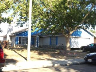 45320 18th St, Lancaster, CA 93535-2207