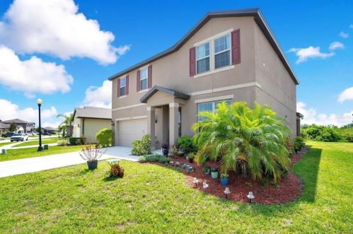 8734 Hinsdale Heights Dr, Polk City FL  33868-6010 exterior