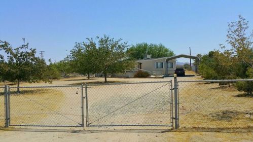 1917 Dolphin Ave, Ridgecrest CA  93555-8100 exterior