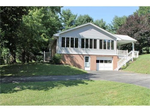 135 Gault School Rd, South Connellsville, PA 15425-6037