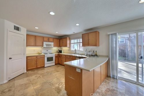 53221 Savannah Ct, Lake Elsinore CA  92532-1623 exterior