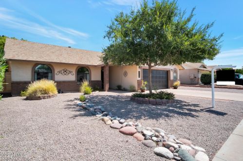 5728 Enrose St, Mesa, AZ 85205-5861