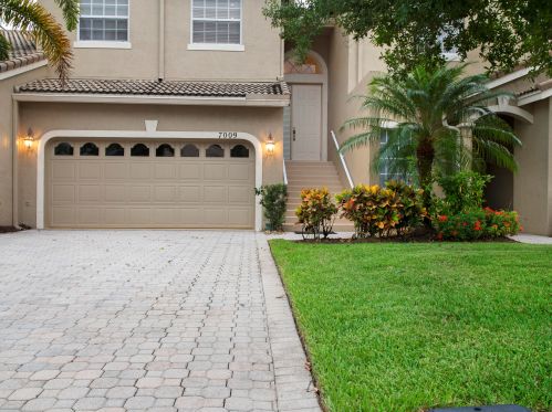 7009 Torrey Pines Cir, Fort Pierce, FL 34986-3255