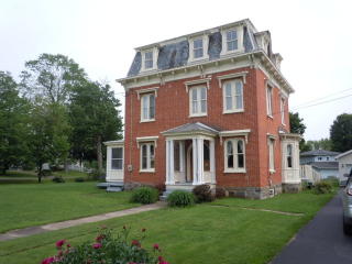 3 Chestnut St, Perrys Mills, NY 12919-5101