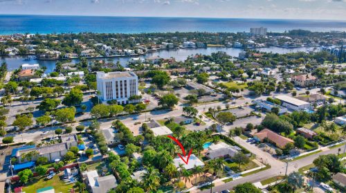 725 4 Ave, Delray Beach FL  33483-4528 exterior