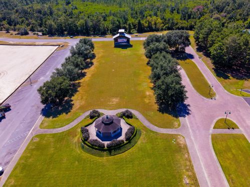 62 Nelly St, Freeport FL  32439-7615 exterior