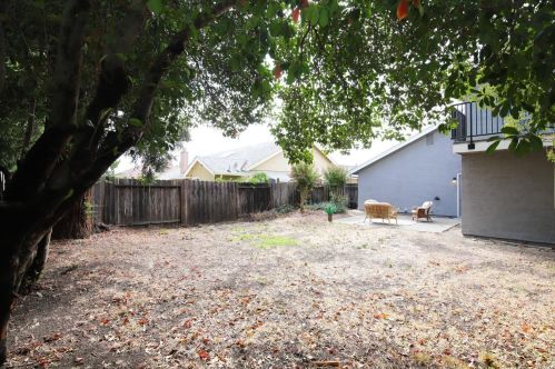 118 Oakmeade Ct, Vacaville CA exterior