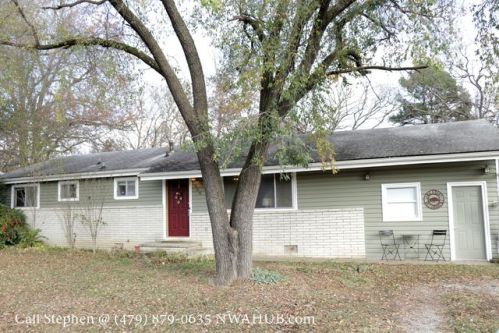 608 Ray Ave, Fayetteville, AR 72701-4544