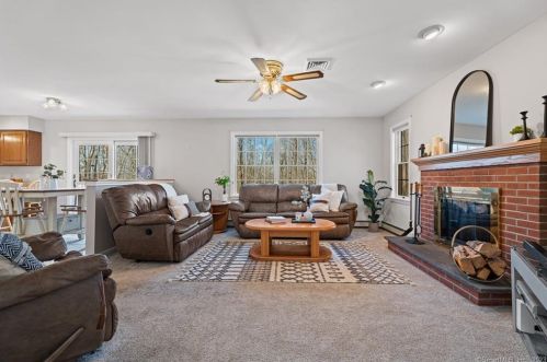 24 Willow Run, Brookfield Center, CT 06804-3744