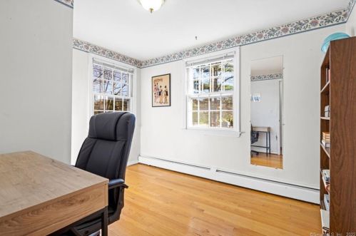 542 Forest St, Hartford CT  06118-2035 exterior