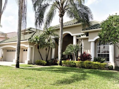 18814 Wimbledon Cir, Lutz FL  33558-5300 exterior