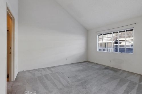 11690 Lakewood Blvd, Downey CA  90241-5272 exterior