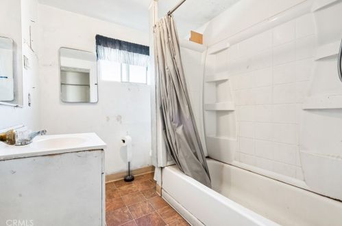 217 Stuart Ave, Redlands CA  92374-3367 exterior