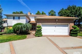 21 Wallace Dr, Hicksville, NY 11803-2926