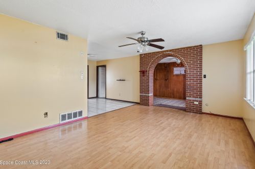2895 Hobbs Pl, Titusville, FL 32796-1959