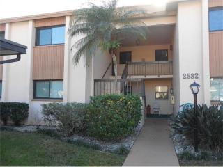 2532 Clubhouse Cir, Sarasota, FL 34232-3504