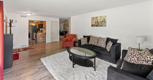 4651 Delco Ave, Milwaukee, WI 53225-4424