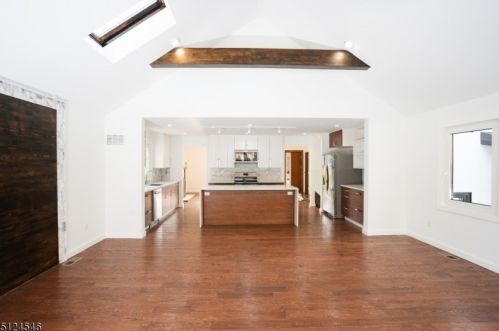 60 Dartford Rd, Greystone Park NJ  07950-3014 exterior