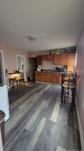 68 Amsterdam Ave, Bridgeport CT 06606-4507 exterior