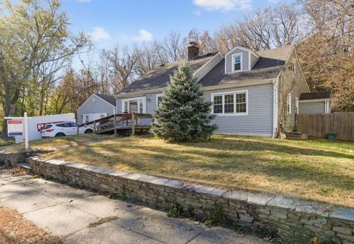 150 Ortoleva Dr, Providence, RI 02909-4912