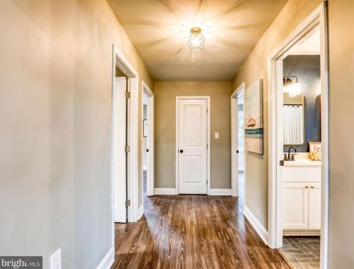 650 George St, Charles Town WV  25414-1461 exterior