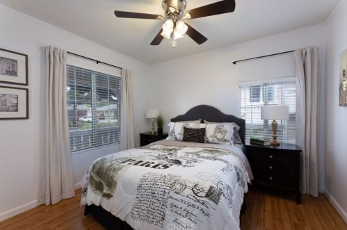 5634 Oliva Ave, Lakewood CA  90712-1612 exterior