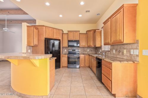 44811 12 St, Phoenix AZ 85086-8480 exterior