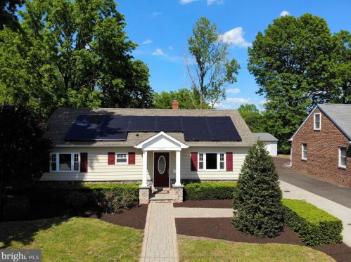 1023 Delaware Ave, Lansdale, PA 19446-3423