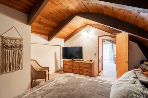 209 Gilroy Dr, Big Bear City CA  92314-9683 exterior