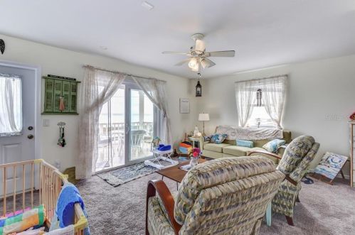 2042 Oceanshore Blvd, Flagler Beach FL 32136-2772 exterior