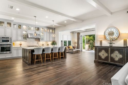 22 Shadybend, Irvine CA  92602-0844 exterior