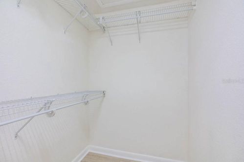 87 16th St, Saint Petersburg FL  33705-1600 exterior