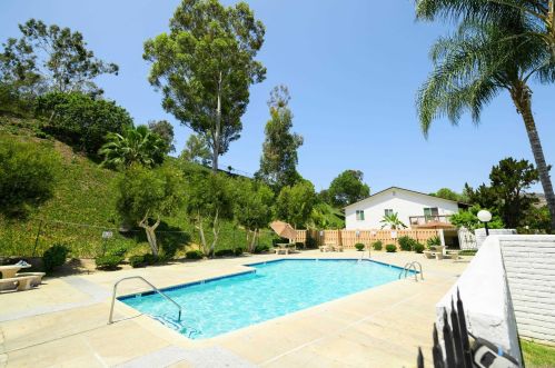 6538 Bell Blf Ave, San Diego CA 92119-1148 exterior