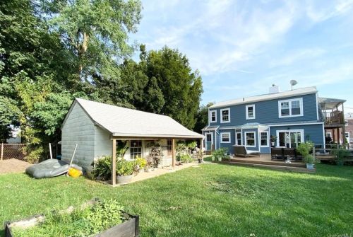25 Winters St, Bronx, NY 10464-1519