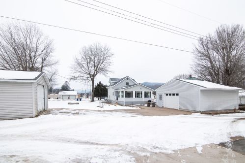204 Babcock St, Coon Valley WI  54623-7710 exterior