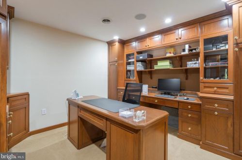 5 Gregory Ln, Newtown Square PA  19073-1518 exterior