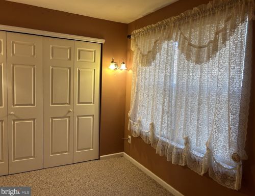 1422 Tristram Cir, West Deptford NJ  08051-2264 exterior