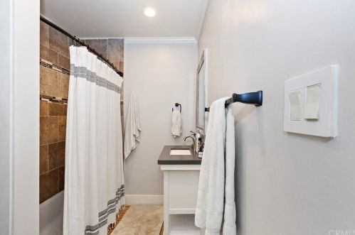 846 Berkeley Ct, Ontario CA  91762-2218 exterior