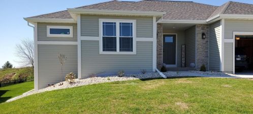 905 Casey Dr, Watertown, WI 53094-6228