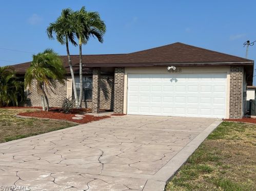 4628 14th Ave, Cape Coral, FL 33914-6335
