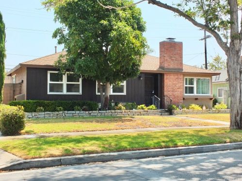 1818 Mcnab Ave, Long Beach, CA 90815-4538