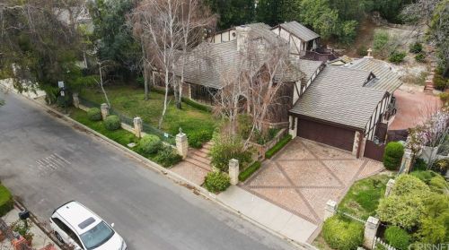 4301 Valley Meadow Rd, Van Nuys, CA 91436-3440