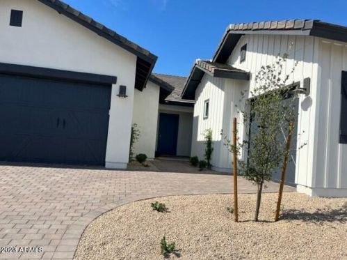 4230 Hunter Ct, Cave Creek, AZ 85331-6298