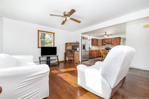 63 Macauley Ave, Waterbury, CT 06705-1539