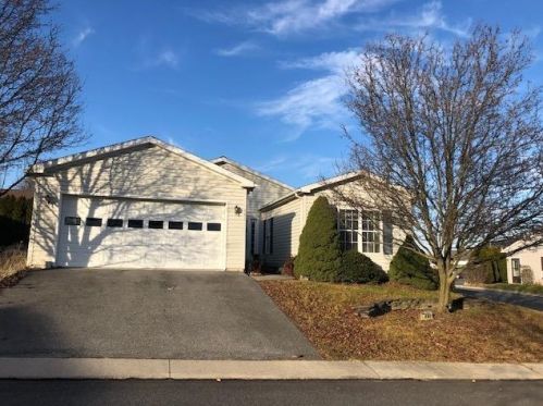 661 San Simeon Pl, Easton, PA 18040-7440