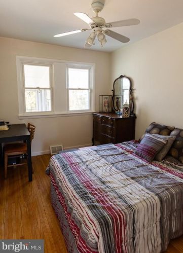 307 Veterans Dr, Palmyra NJ  08065-2319 exterior