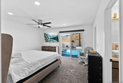 9958 Halberns Blvd, Santee CA  92071-1438 exterior